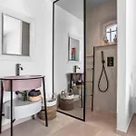 Casa de Férias Cozy In With Private Swimming Pool, Be Inside Or Outside
