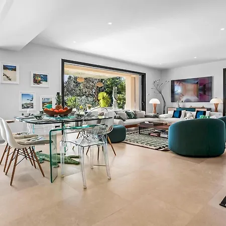 Vakantiehuis Cozy In With Private Swimming Pool, Be Inside Or Outside *