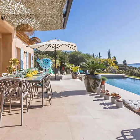 Hébergement de vacances Cozy In With Private Swimming Pool, Be Inside Or Outside Port Grimaud