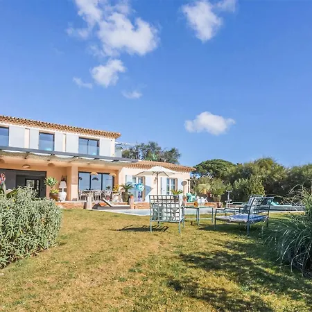 Cozy In With Private Swimming Pool, Be Inside Or Outside *