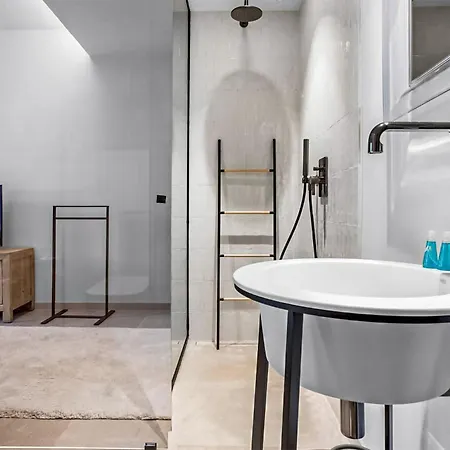 Cozy In With Private Swimming Pool, Be Inside Or Outside Port Grimaud