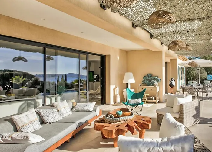 Cozy In With Private Swimming Pool, Be Inside Or Outside Port Grimaud