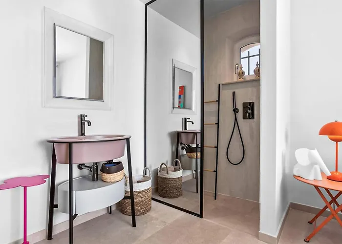 Hébergement de vacances Cozy In With Private Swimming Pool, Be Inside Or Outside